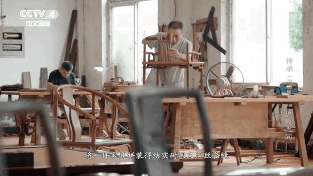 DƬ
